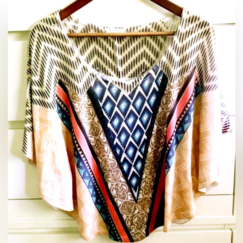 3x$25 Multi pattern top with poncho-like sleeves